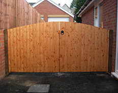 Log Bowtop Gates